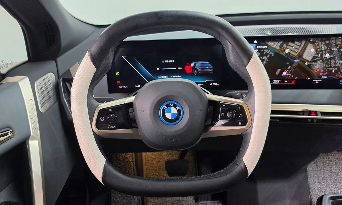 BMW iX