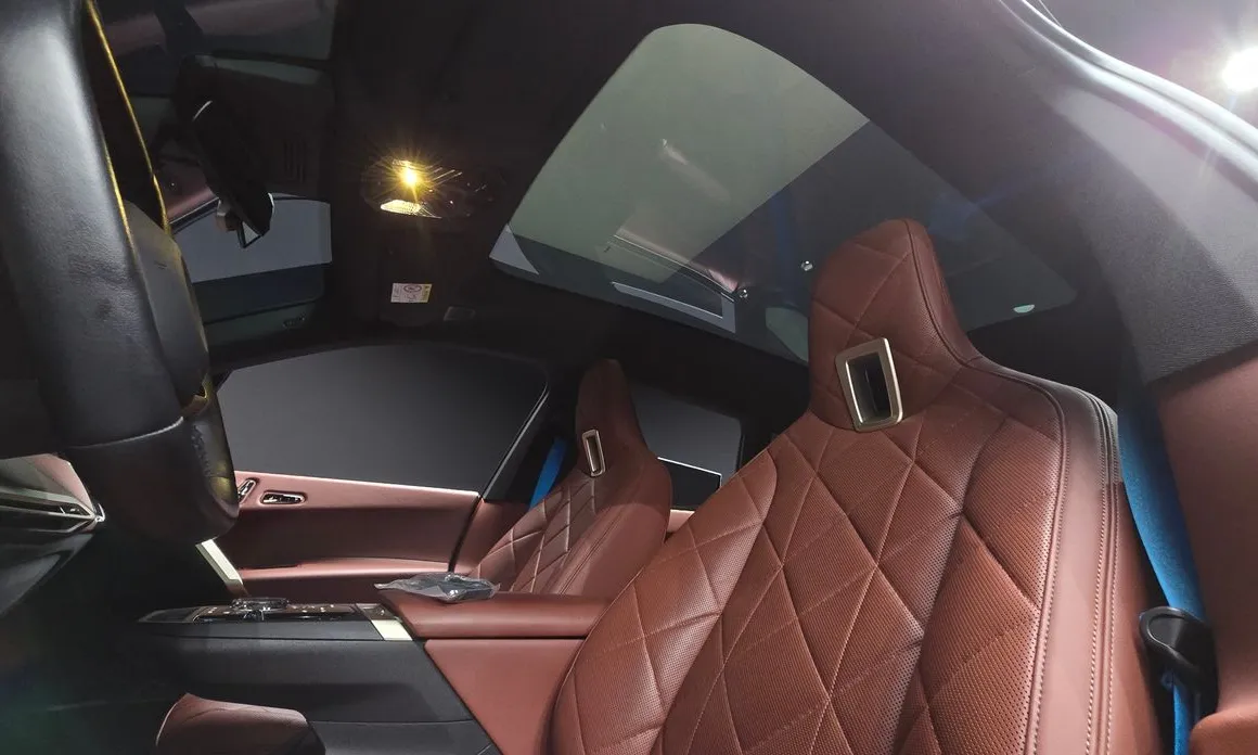 BMW iX