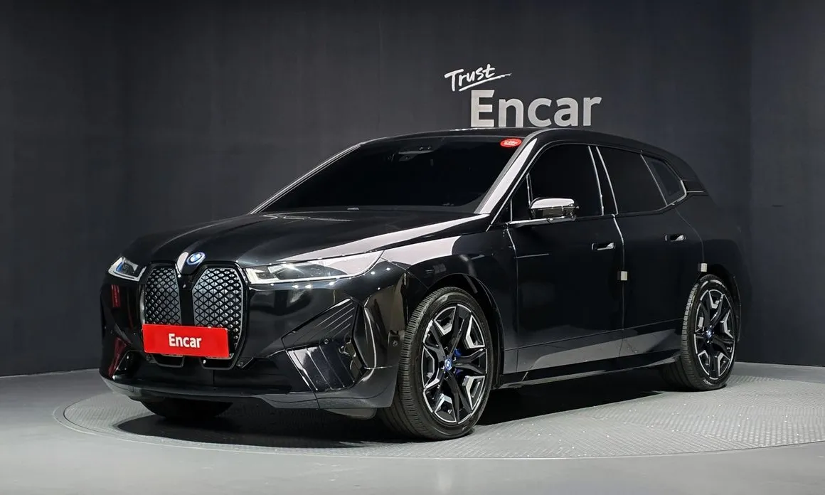 BMW iX