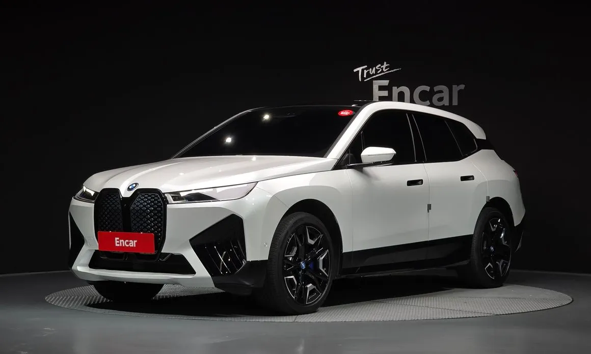 BMW iX