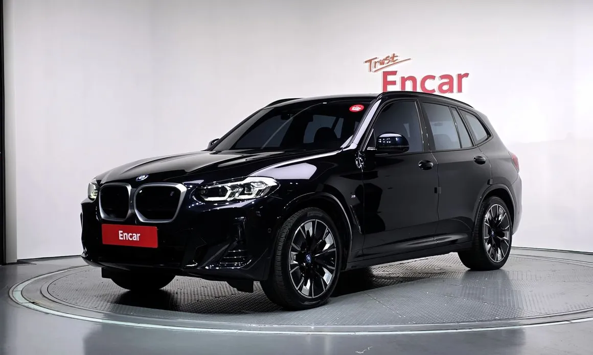 BMW iX3