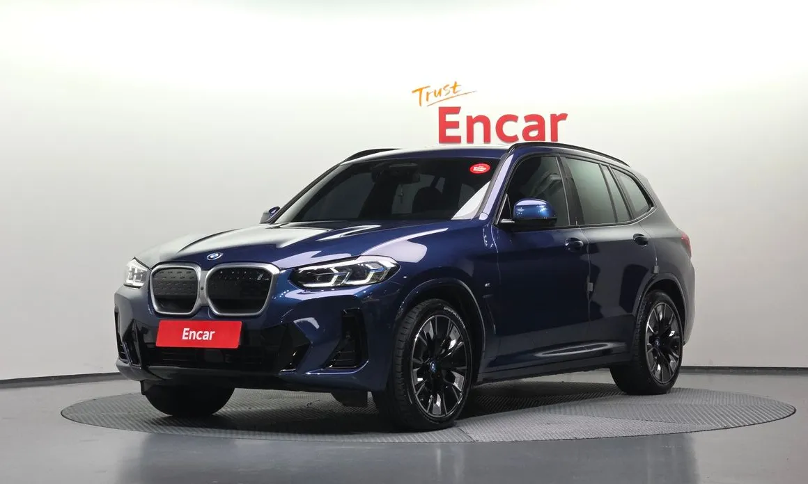 BMW iX3