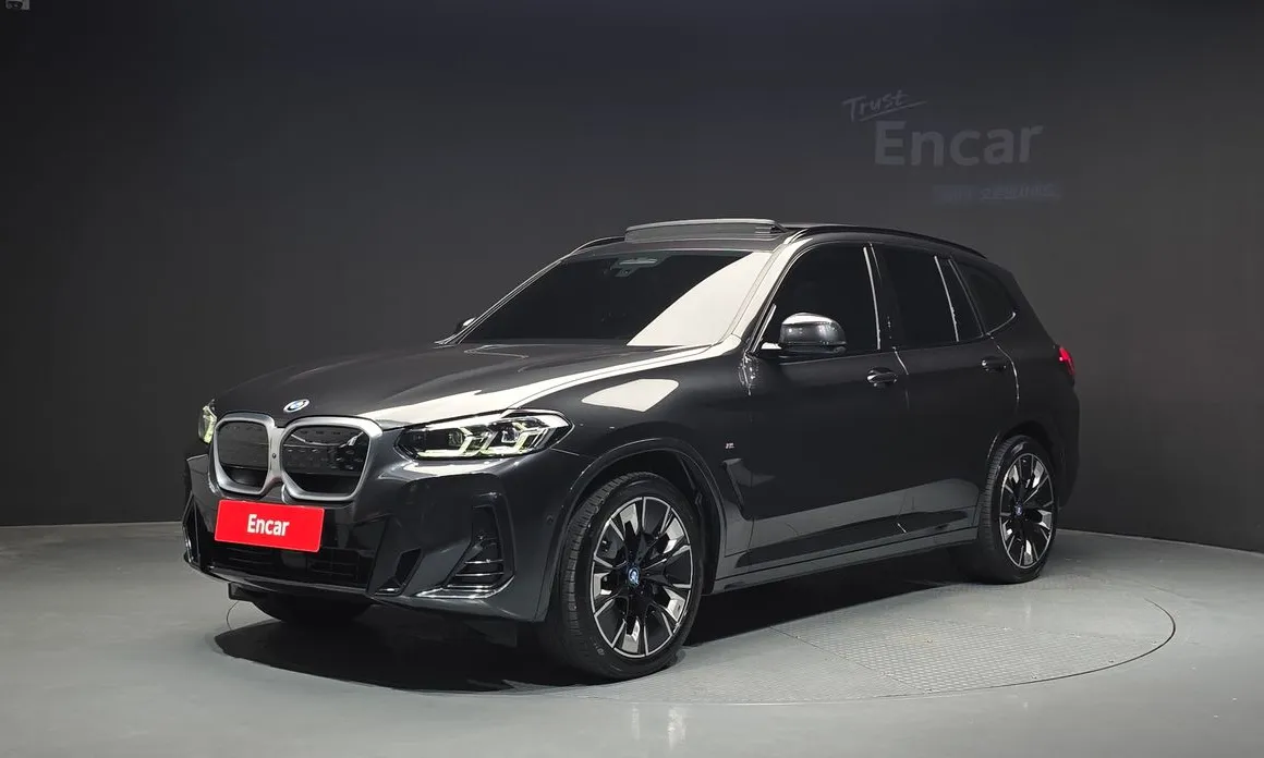 BMW iX3