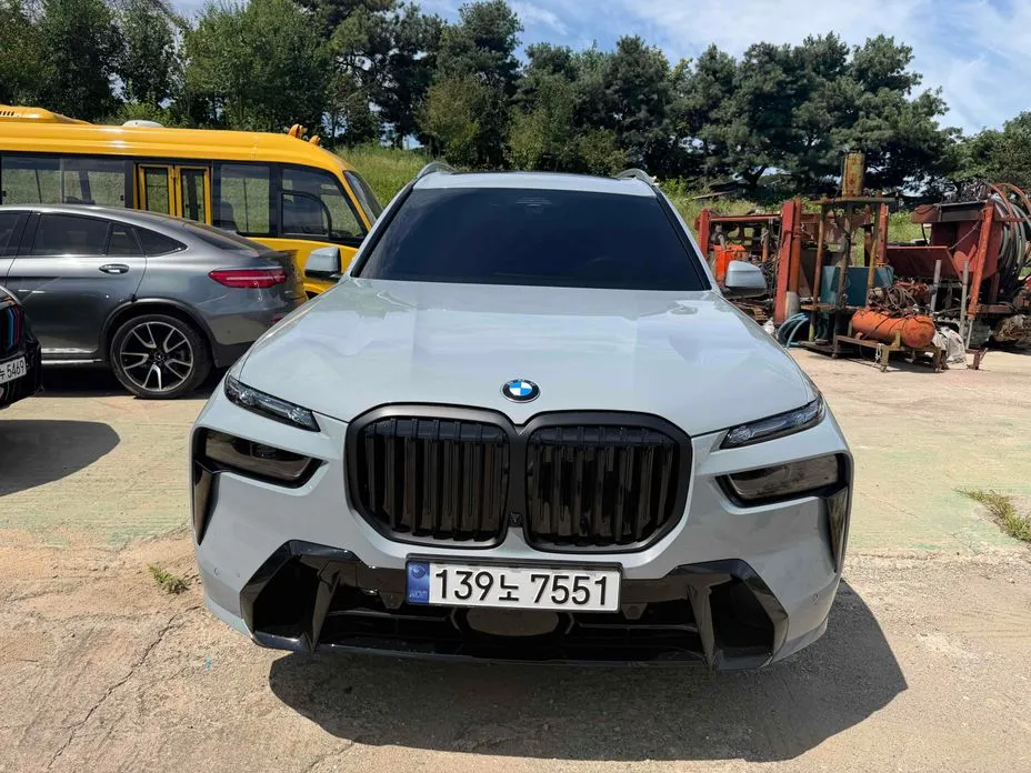 BMW X7