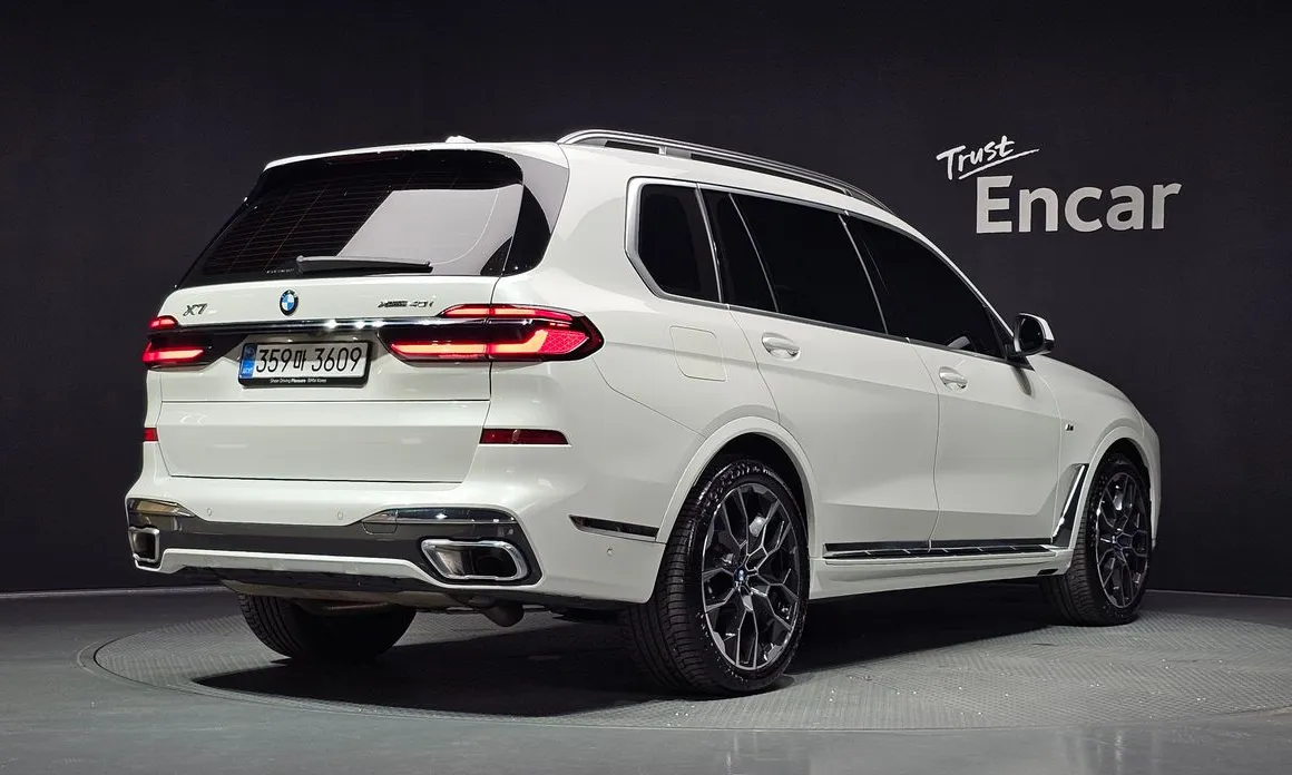 BMW X7