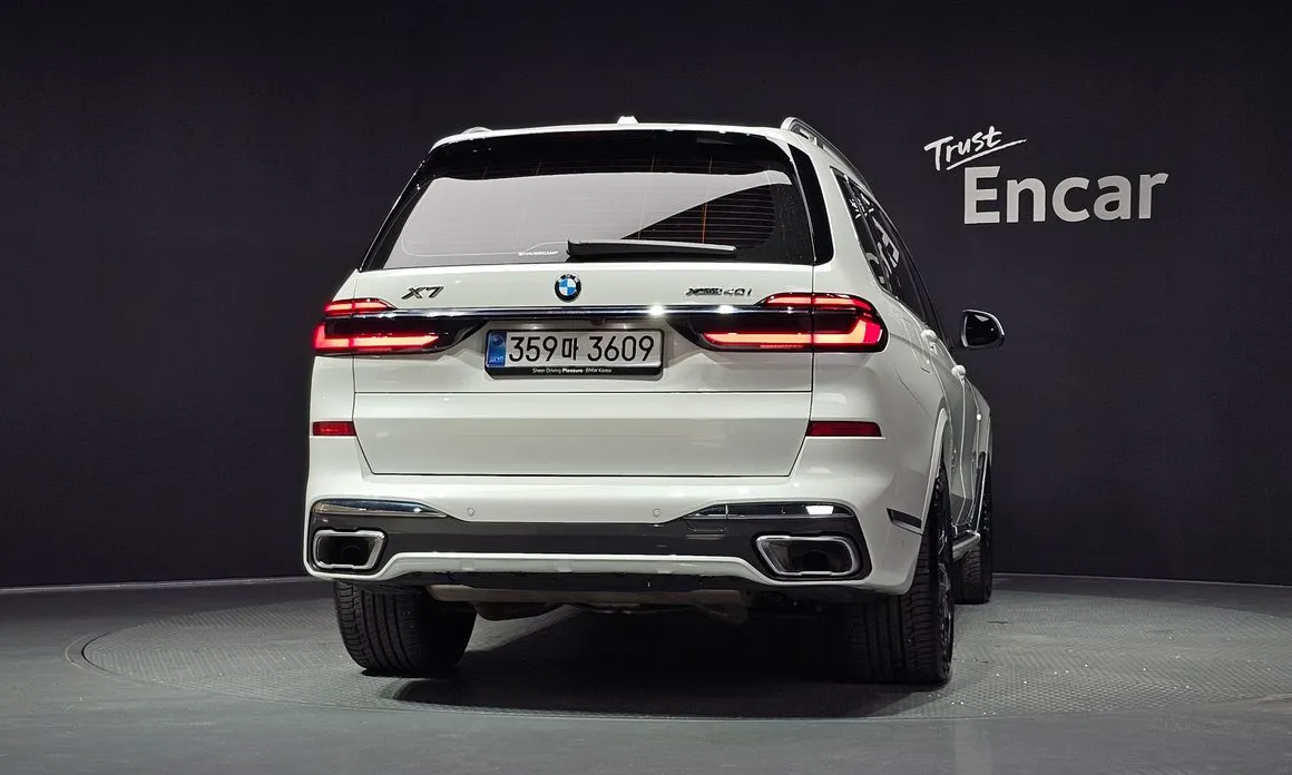 BMW X7