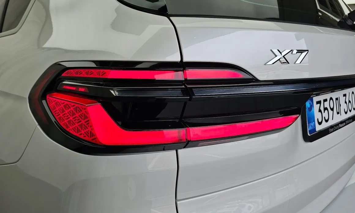 BMW X7