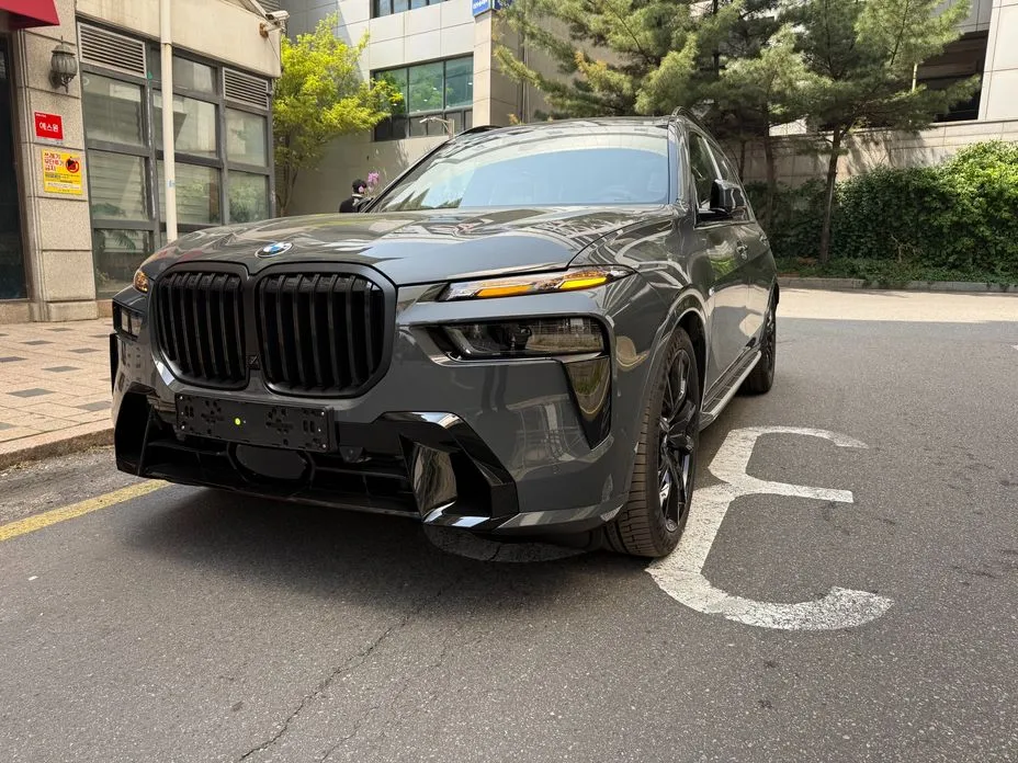 BMW X7