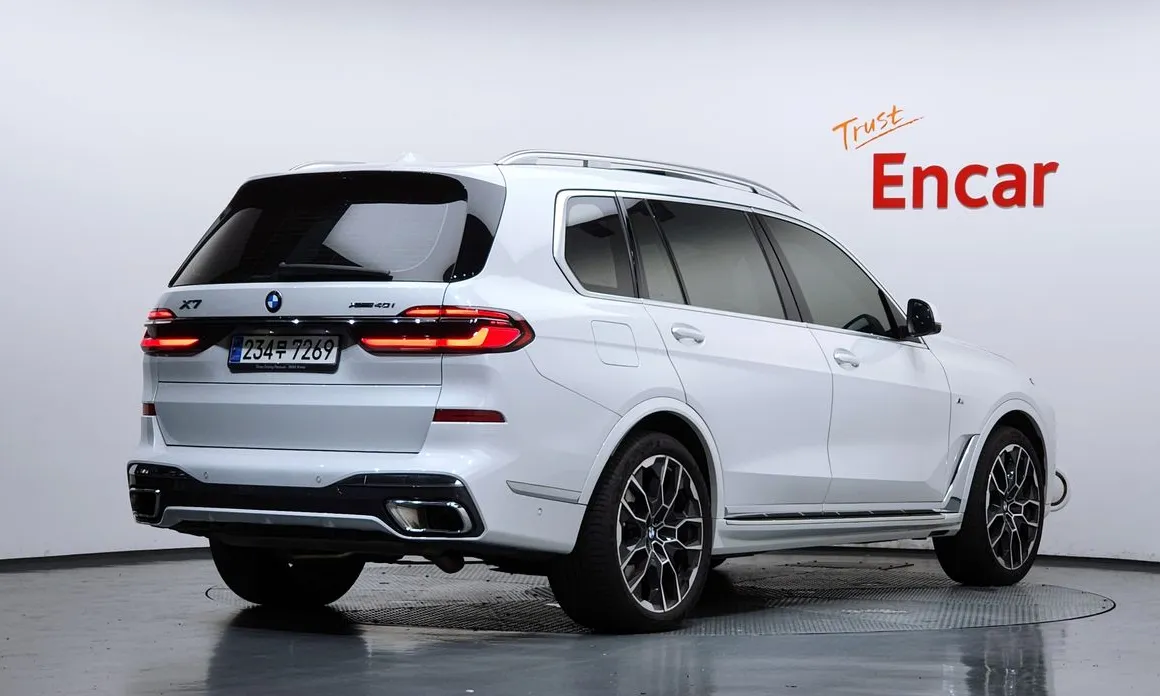 BMW X7