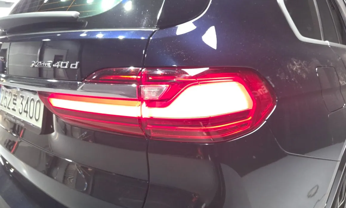 BMW X7