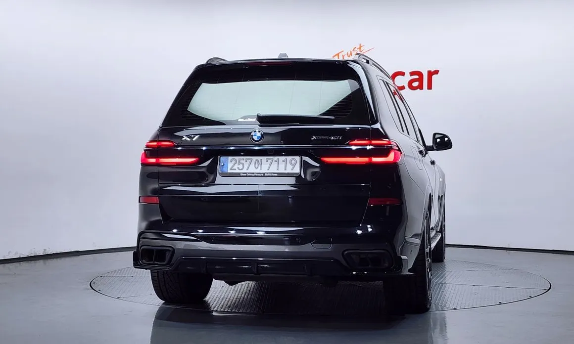 BMW X7