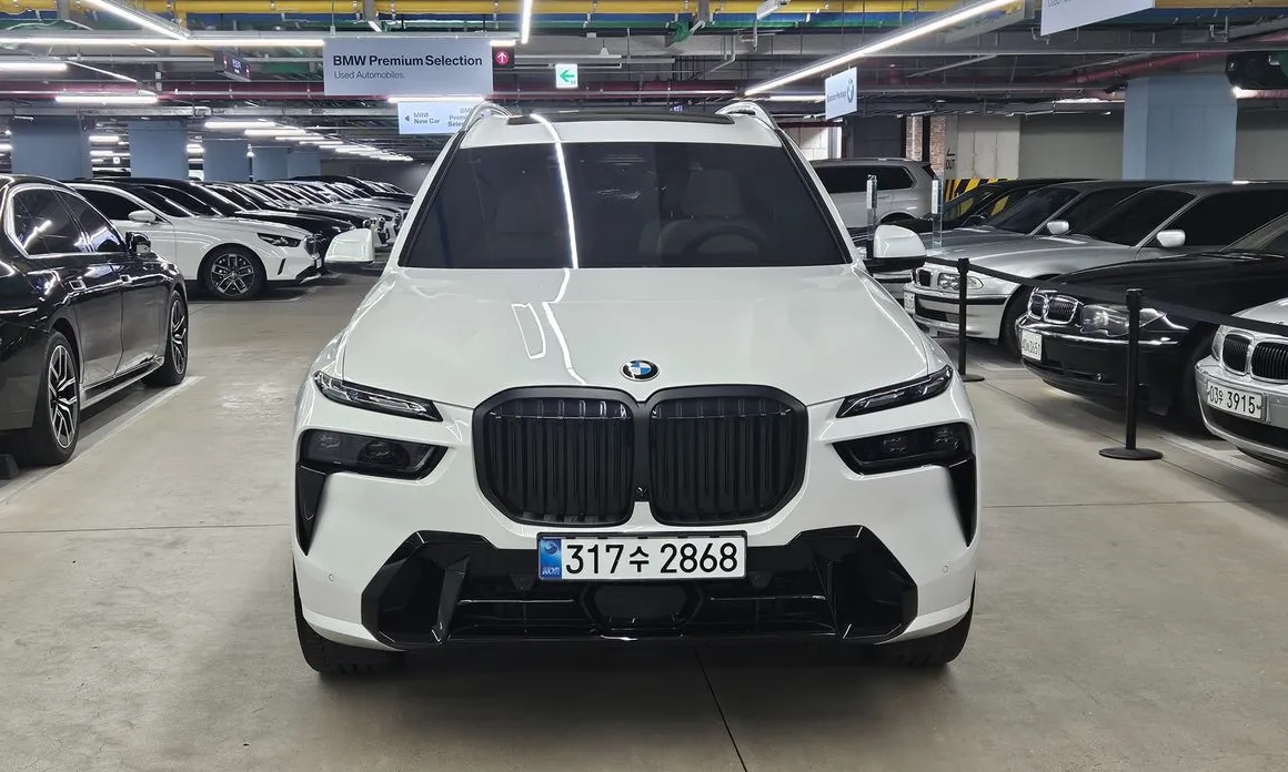 BMW X7