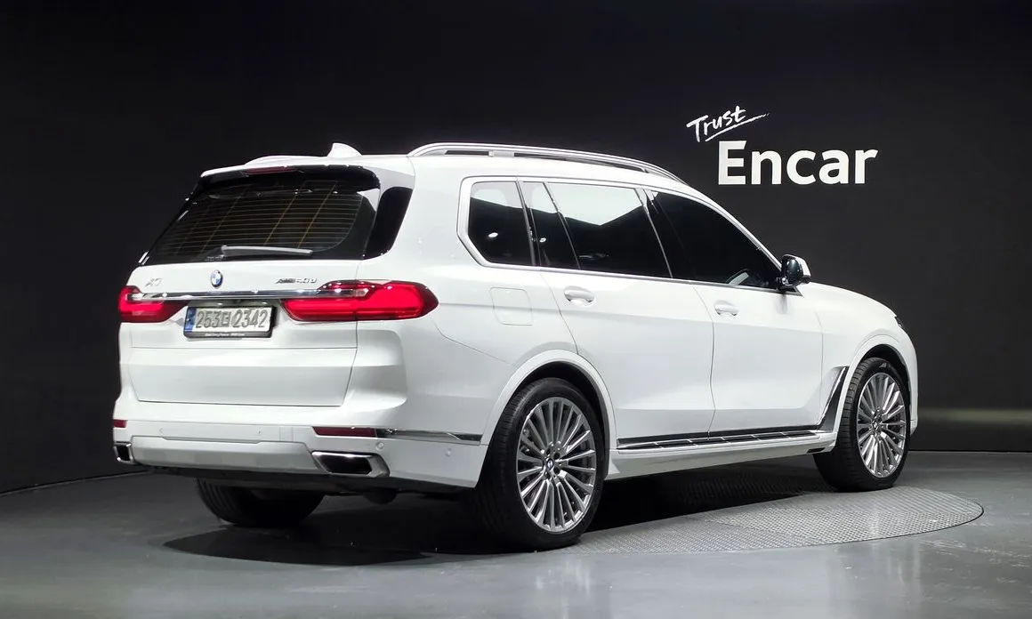 BMW X7