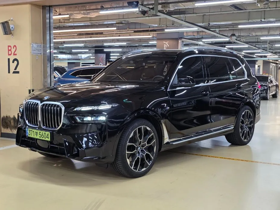 BMW X7