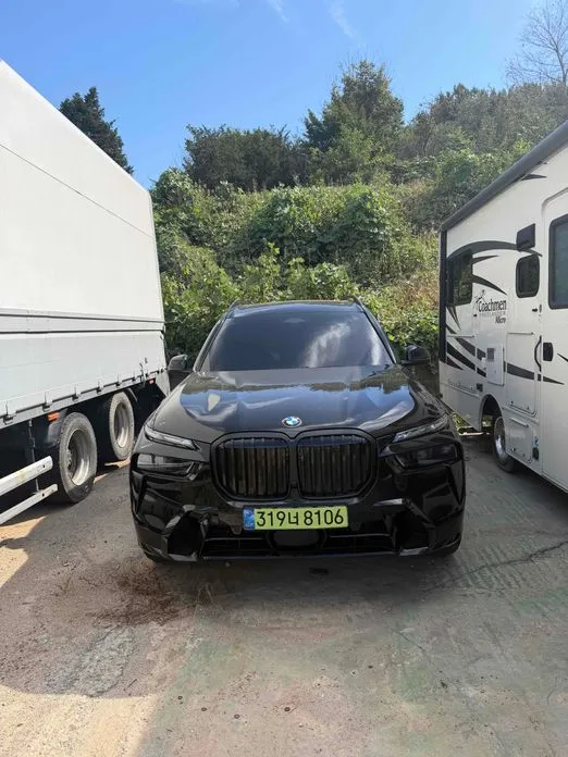 BMW X7