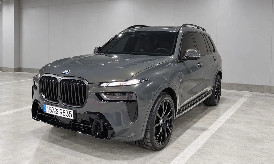 BMW X7