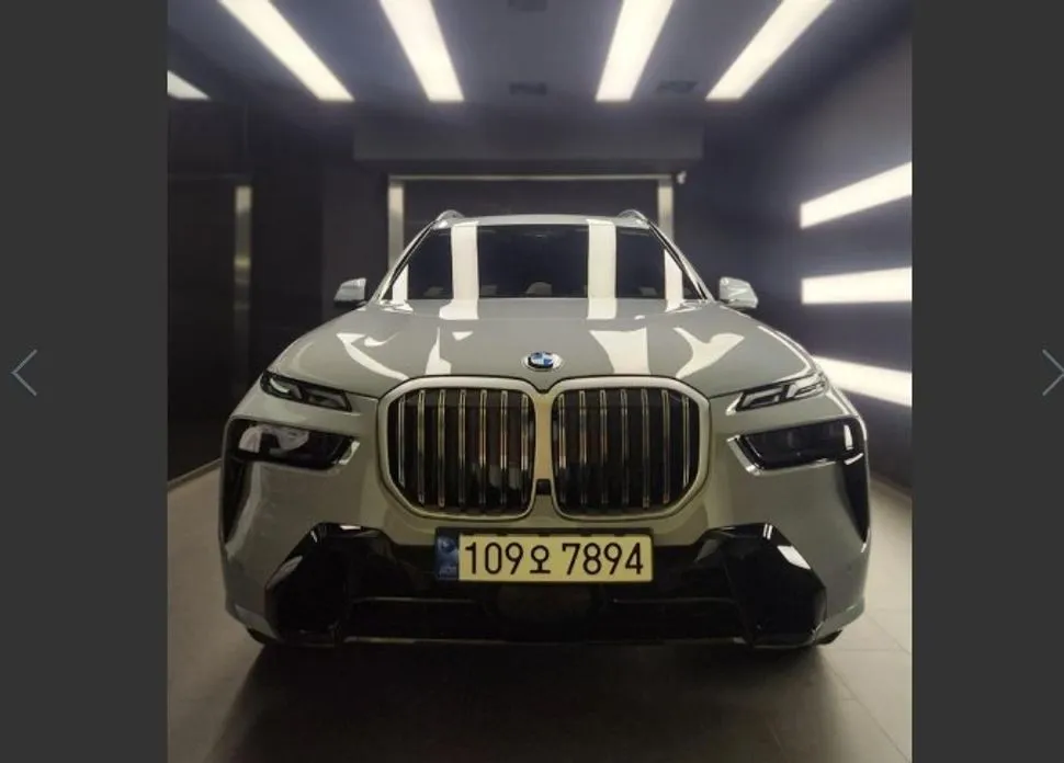 BMW X7