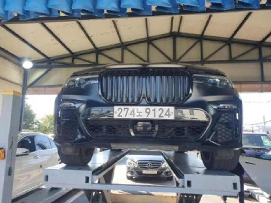 BMW X7