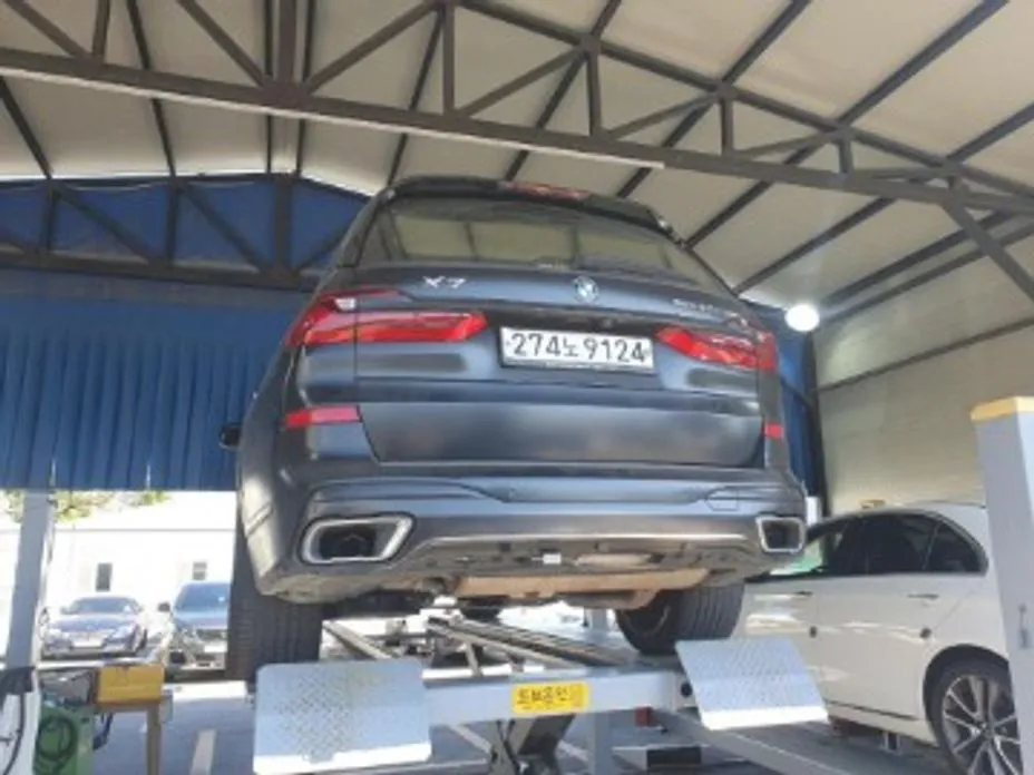 BMW X7