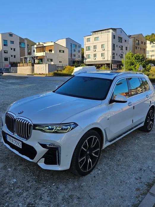 BMW X7