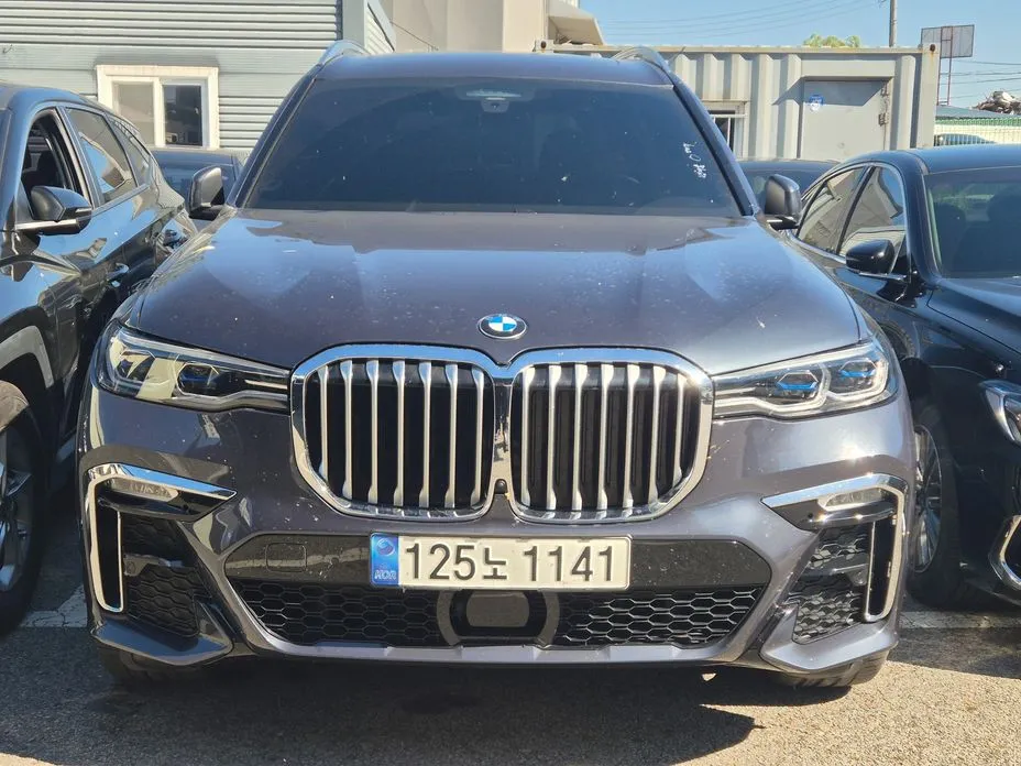 BMW X7
