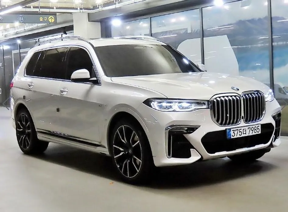 BMW X7