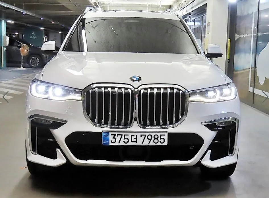 BMW X7