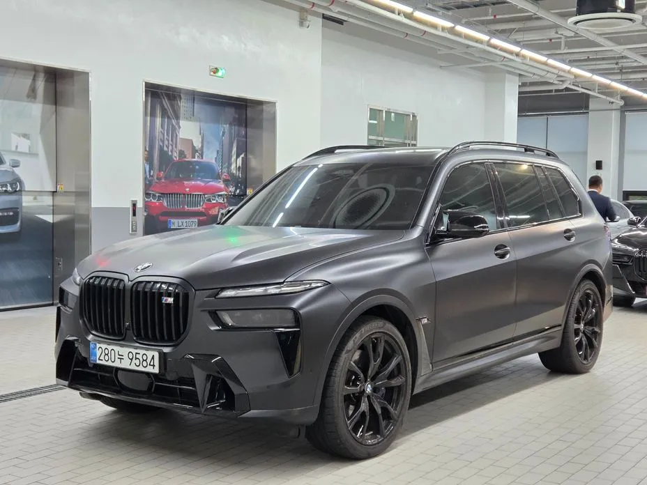 BMW X7