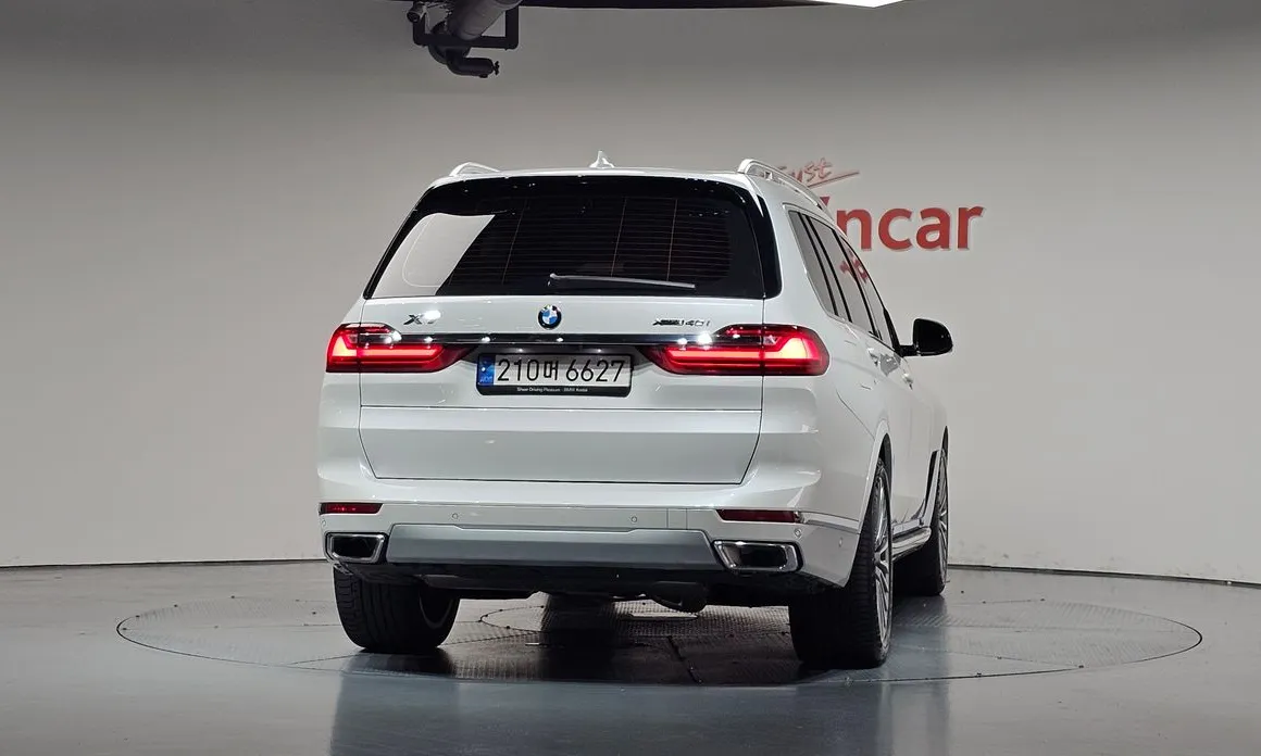 BMW X7