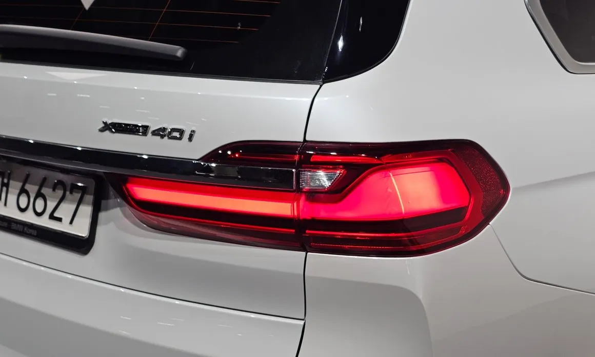 BMW X7