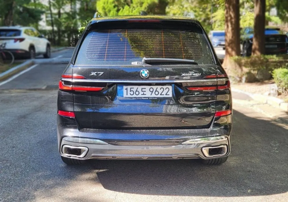 BMW X7