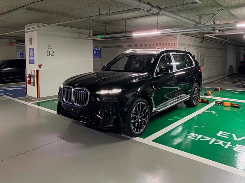 BMW X7