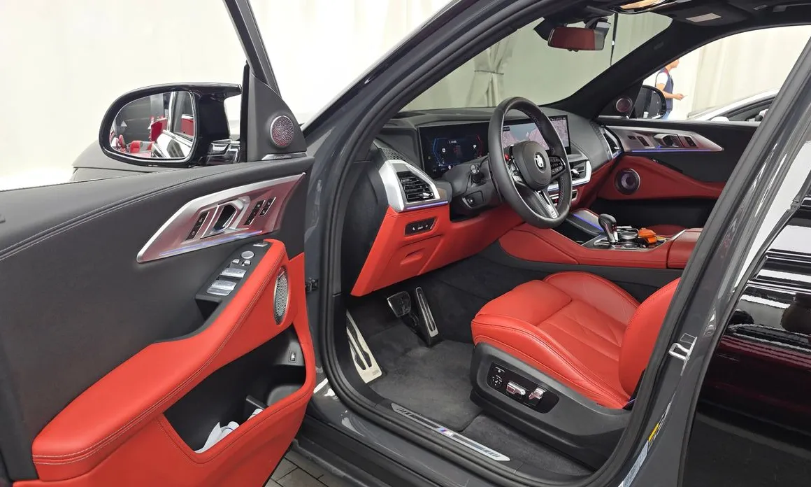 BMW XM