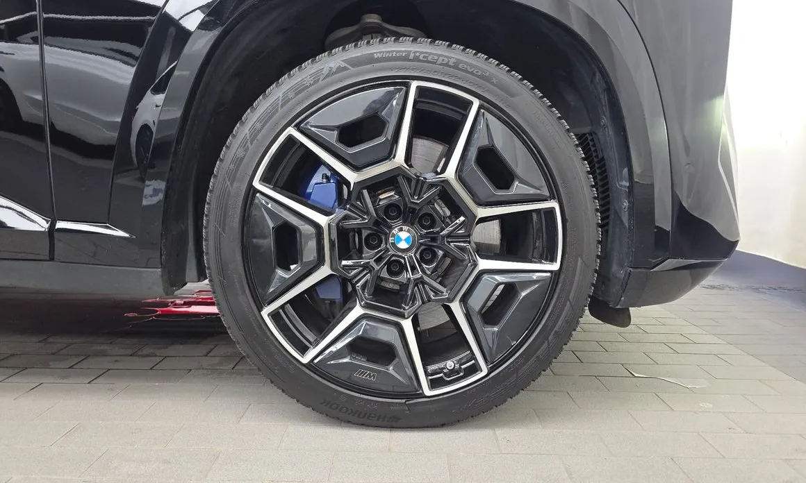 BMW XM