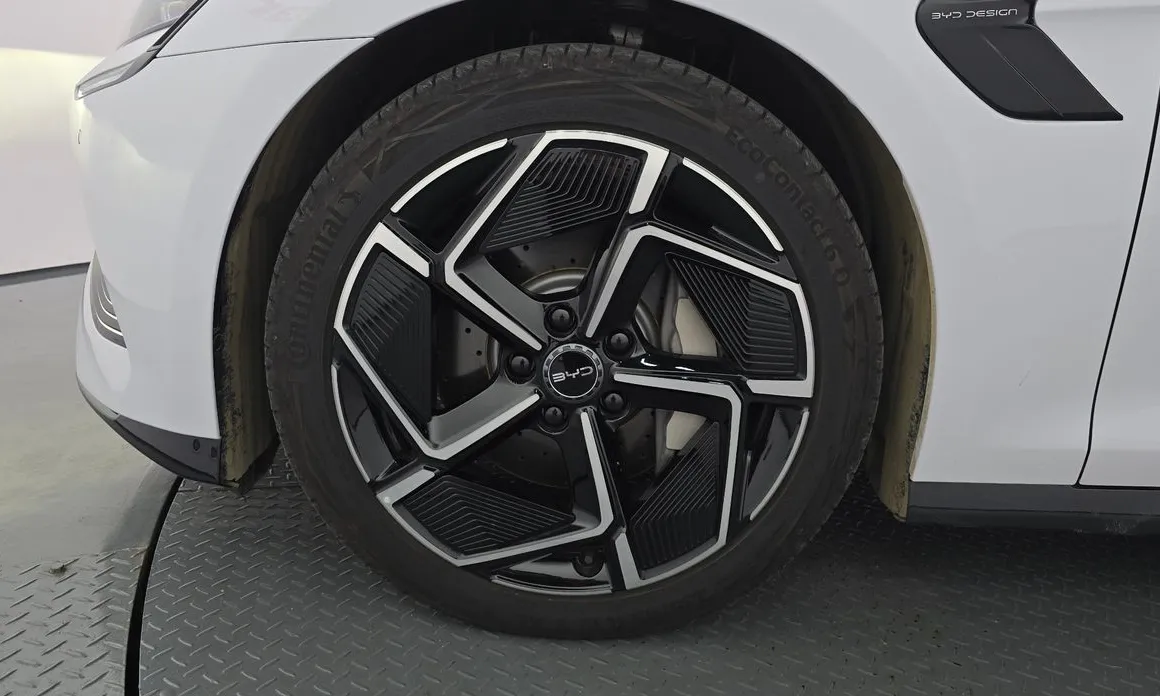 BYD Seal