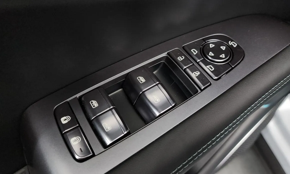 BYD Sealion 7