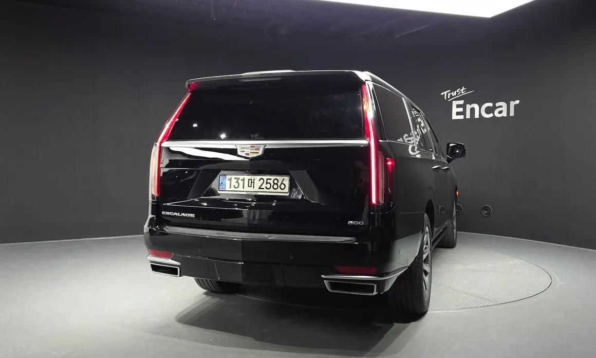 Cadillac Escalade