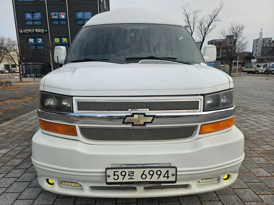 Chevrolet Express Van