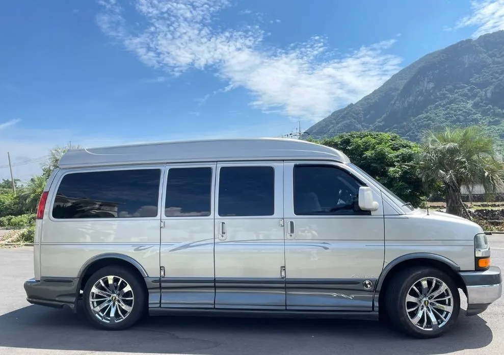 Chevrolet Express Van