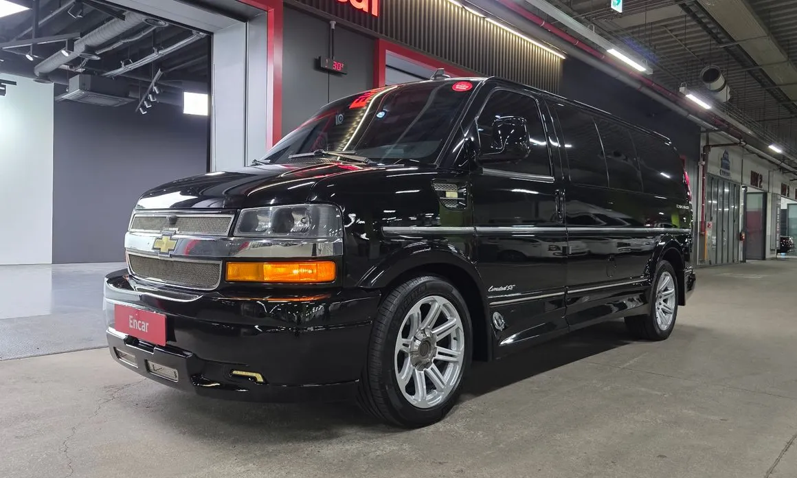 Chevrolet Express Van