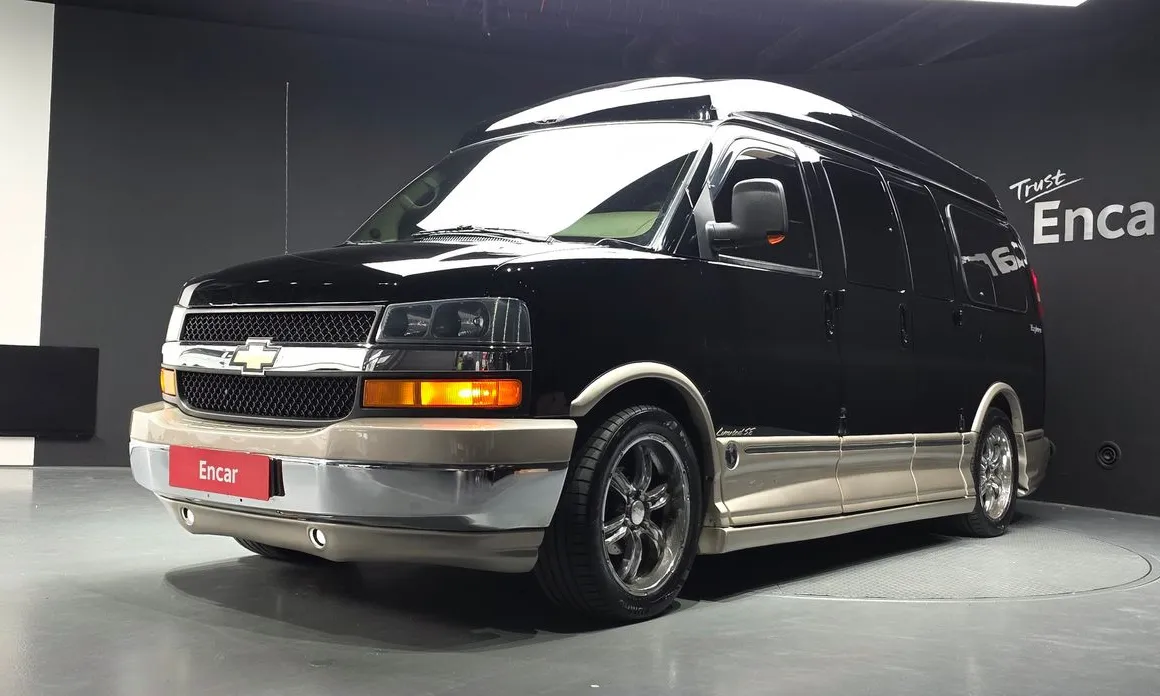 Chevrolet Express Van