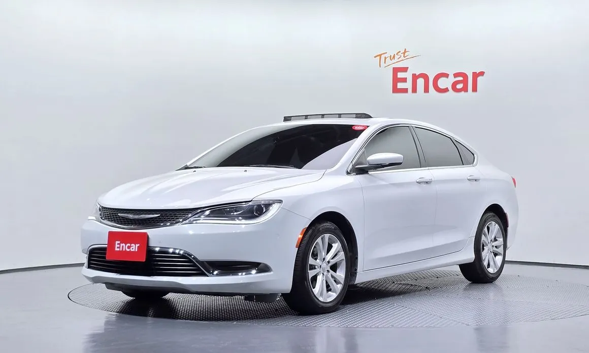Chrysler 200