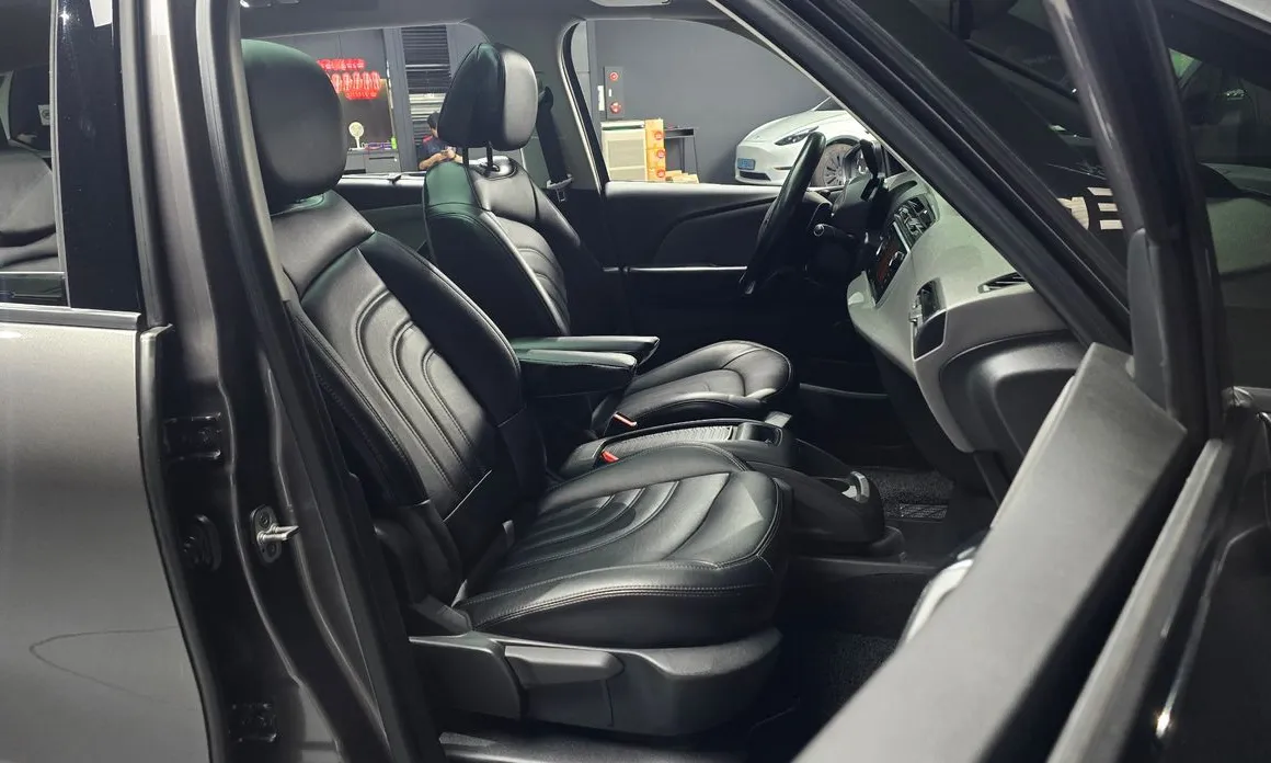 Citroen-DS C4 Picasso