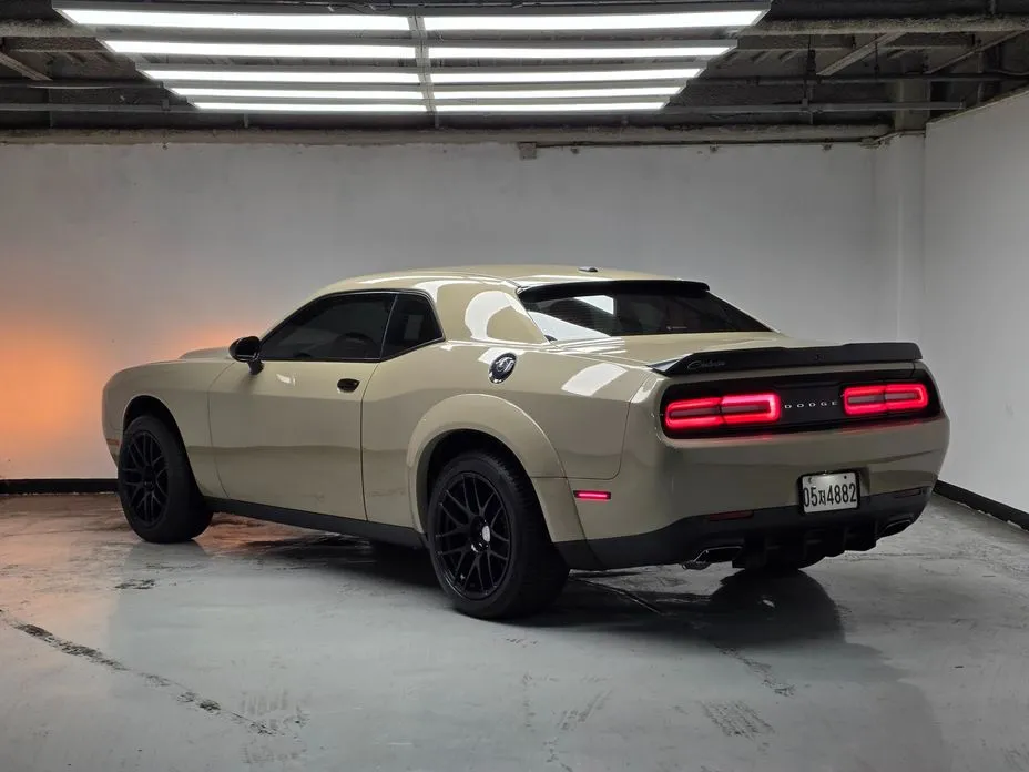 Dodge Challenger