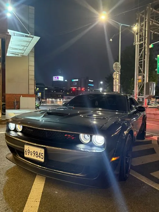 Dodge Challenger
