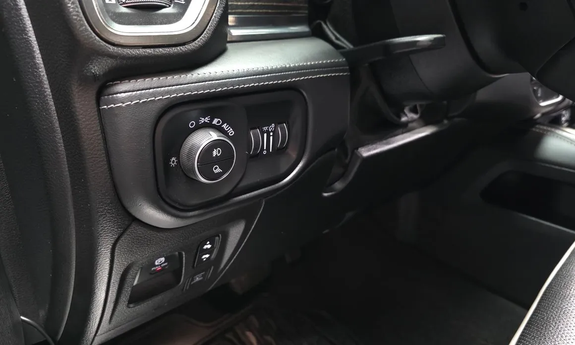 Dodge Ram Pick Up