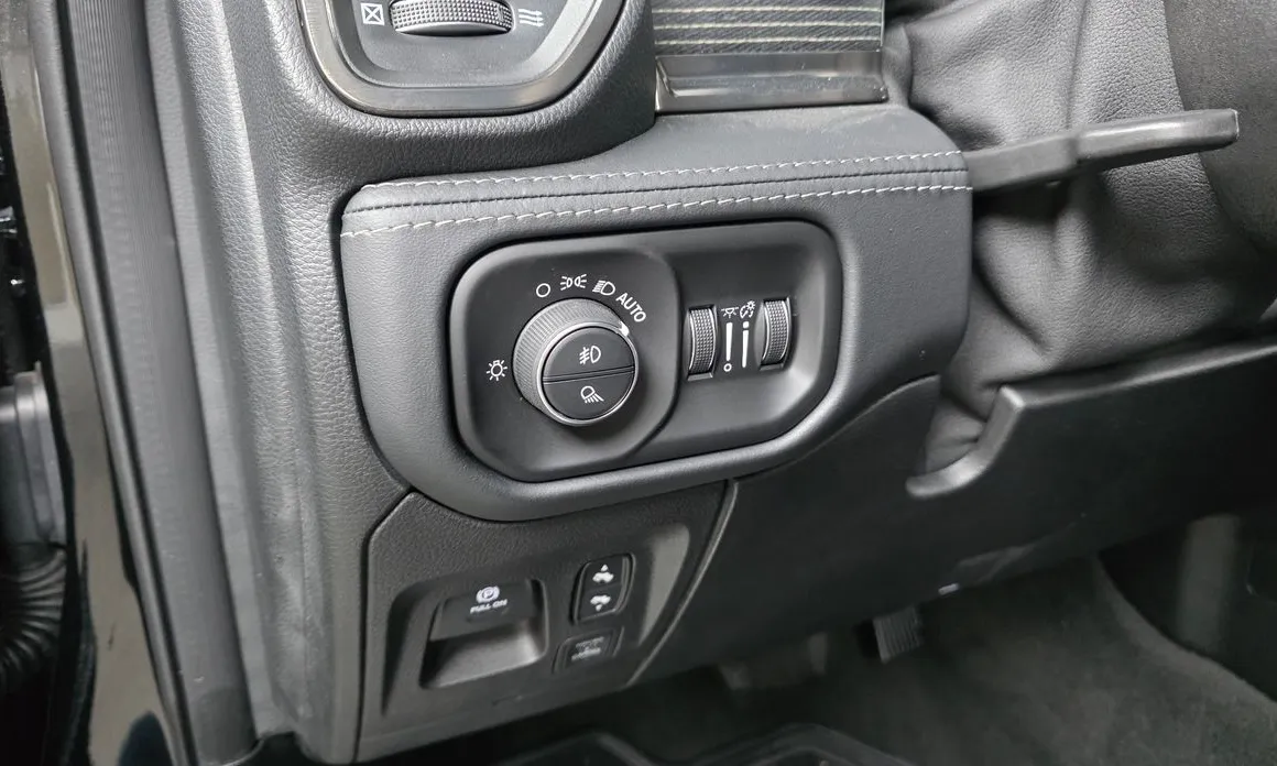 Dodge Ram Pick Up