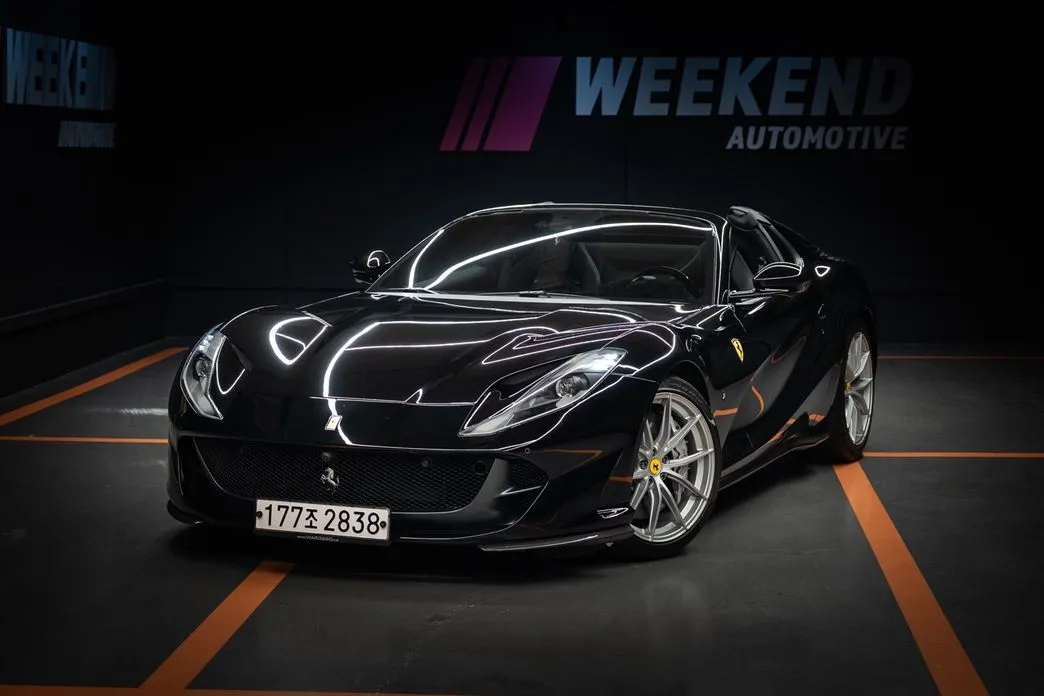 Ferrari 812