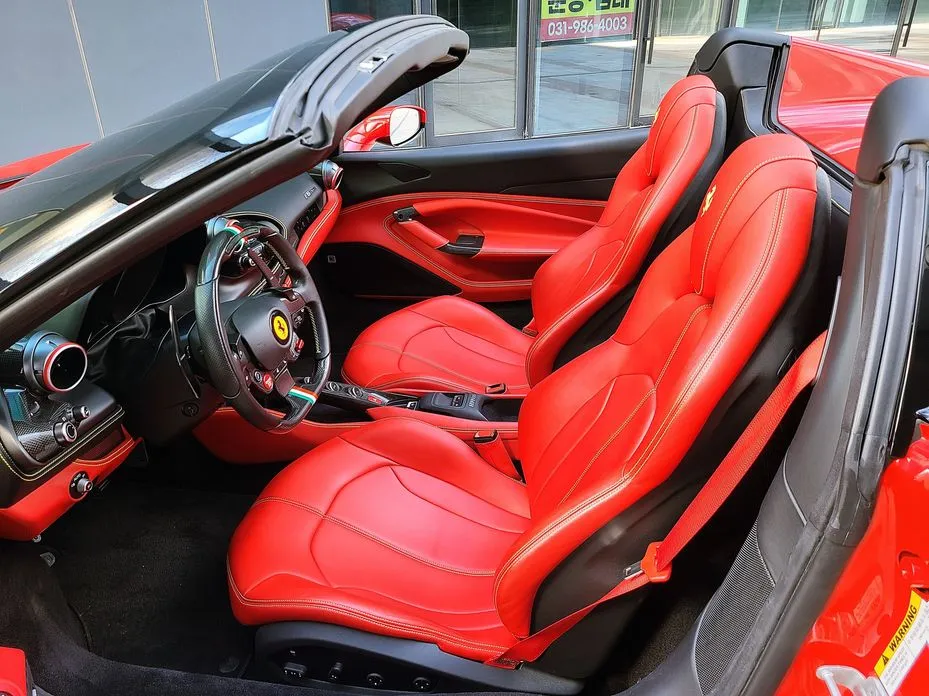 Ferrari F8