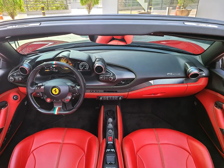 Ferrari F8